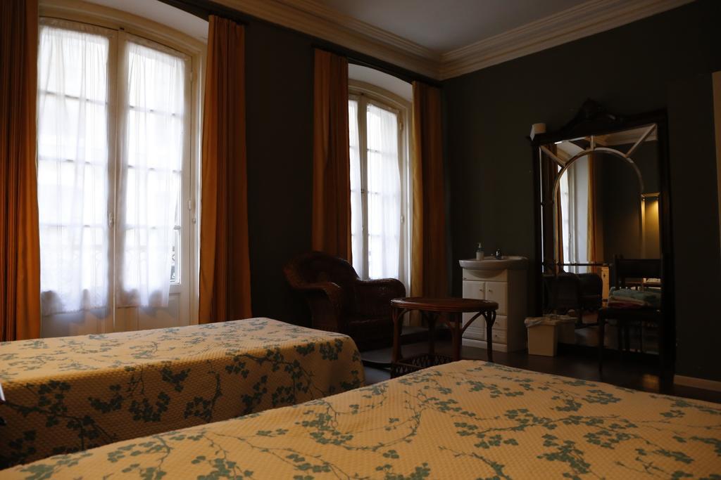 Pension Iberia Llanes Rum bild