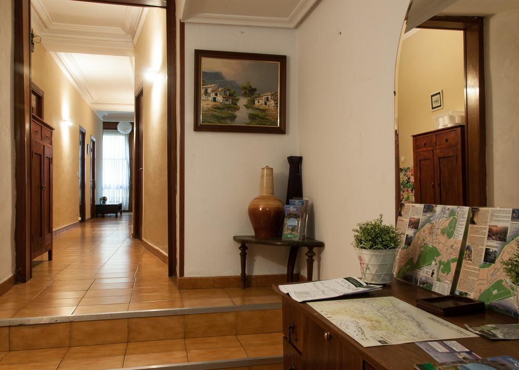 Pension Iberia Llanes Exteriör bild