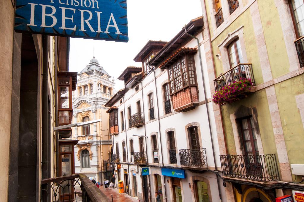 Pension Iberia Llanes Rum bild
